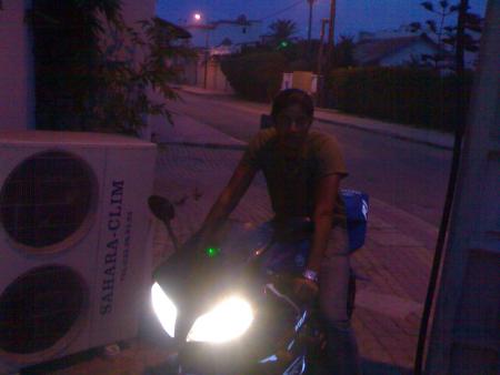 narééé  inoubliable avc reda , on a passé la nuit ds la rue !!!! ;);););););)